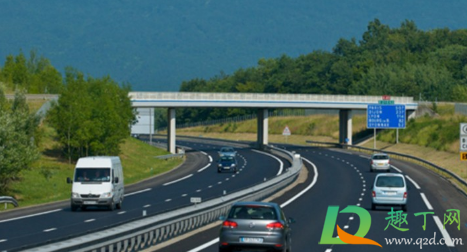 北京限行是摄像头拍还是交警(北京限行会被摄像头抓拍吗)