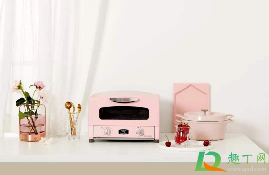 烤箱空烤前需要清洗吗(烤箱空烤之前要擦拭烤箱吗)