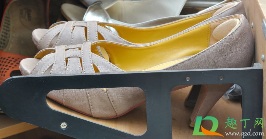 鞋柜太臭怎么处理(鞋柜臭气怎么处理)