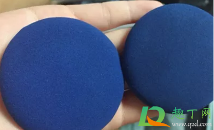 卸妆水能不能洗粉扑(擦粉需要用卸妆水吗) 卸妆水能不能洗粉扑(擦粉需要用卸妆水吗)