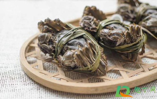 螃蟹是剪开刷还是绑着刷(拿什么刷螃蟹) 螃蟹是剪开刷还是绑着刷(拿什么刷螃蟹)