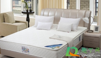 床垫上铺什么变硬点(有什么让床垫变硬的方法吗) 床垫上铺什么变硬点(有什么让床垫变硬的方法吗)