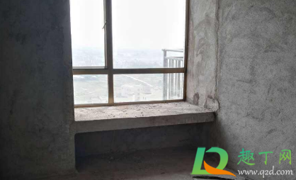 窗户上的水泥砂浆可以清理掉吗(窗户上水泥用什么可以清理掉)