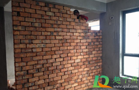 墙砌歪了2公分要拆吗(墙砌歪了10公分)