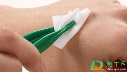 酒精棉片会自燃吗(酒精棉片燃点)