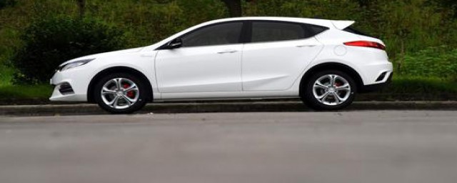 新车碰了个小坑走保险(新车碰了一个小坑怎么办)