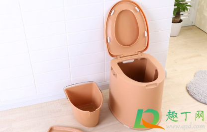 怎样清洗尿桶里的尿碱(怎样去除桶里的尿碱)