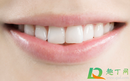 带牙套吃东西老塞在牙套里怎么办