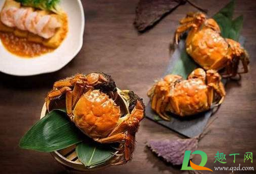 蒸螃蟹可以在电饭煲上蒸吗(电饭煲能蒸螃蟹嘛)