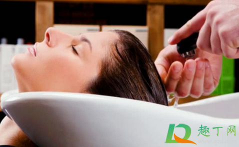 用了理发店的洗发水有头屑(洗发水用过有头皮屑) 用了理发店的洗发水有头屑(洗发水用过有头皮屑)