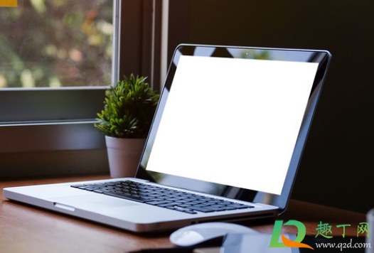 大学第一年要不要买电脑(大学期间一定要买电脑吗)