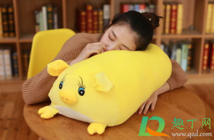 每天午休都睡不着怎么办(为什么午休老是睡不着)