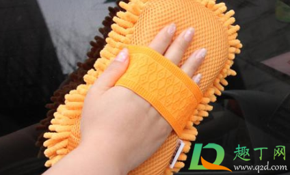 车身上面的水渍怎么清除(车内水渍怎么清除) 车身上面的水渍怎么清除(车内水渍怎么清除)