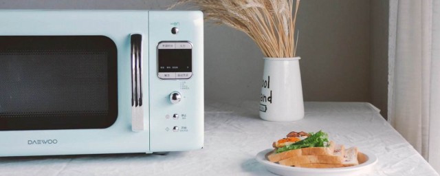 这些都是微波炉专用器皿(微波炉可使用器皿)