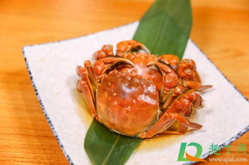 死螃蟹蒸出来有什么不一样的(螃蟹是蒸活的还是死的)