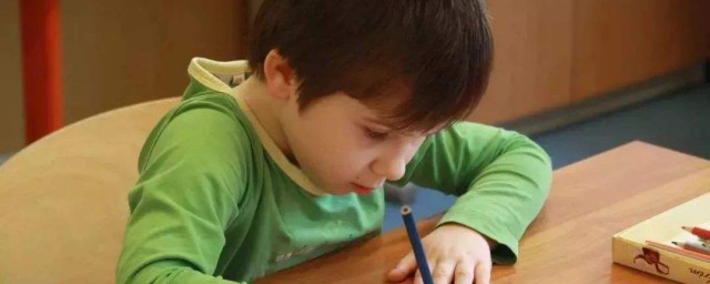 3岁宝宝不会发G开头的音怎么办(宝宝3岁把g音发成d音)