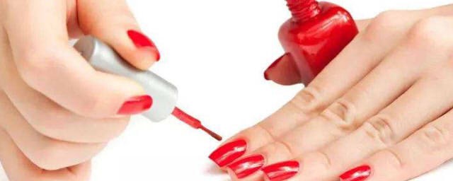 让指甲油快速边干的方法(让指甲油快速干的办法)