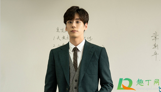 完美先生和差不多小姐有小说吗(完美先生和差不多小姐小说贴吧)