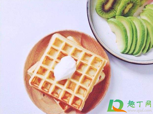 三明治机做的华夫饼是脆的还是软的(用三明治机做华夫饼为什么起不来)