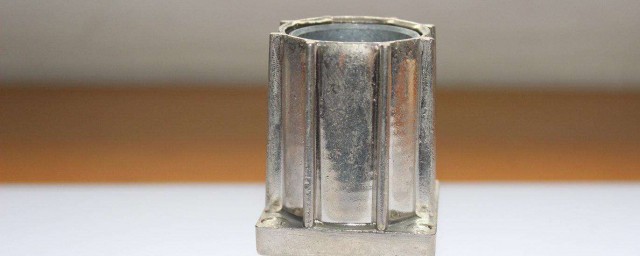 锌合金和不锈钢各自的优缺点(锌合金材质的优缺点)