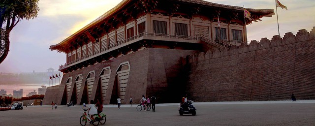 大明宫的地理环境情况(大明宫分布图)