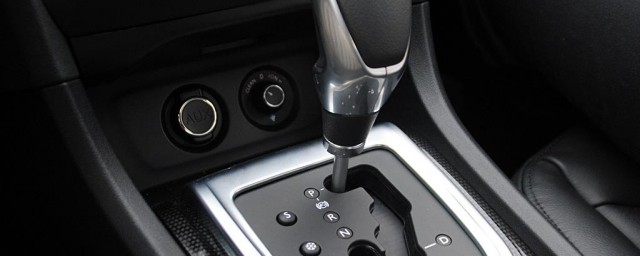 速度与档位 加减档怎么操作