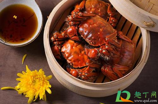 螃蟹死了会变色吗(螃蟹死了变红)