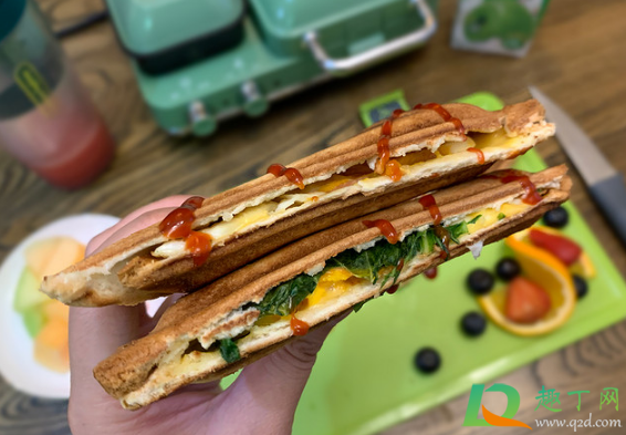 三明治机做三明治要不要去掉吐司边(没有吐司三明治的做法) 三明治机做三明治要不要去掉吐司边(没有吐司三明治的做法)