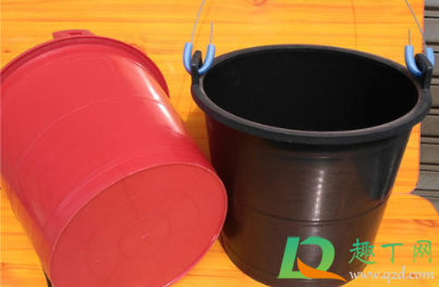 怎么去掉尿桶的尿骚味(怎样除掉厕所尿骚味)