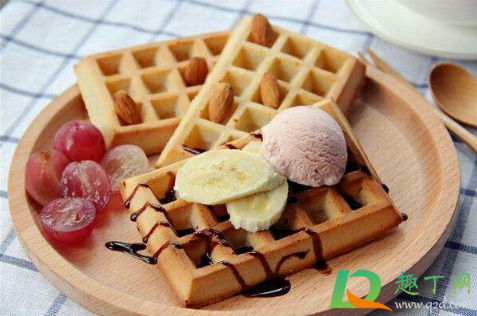 三明治机做华夫饼用放酵母吗(怎样用三明治机做华夫饼的做法)