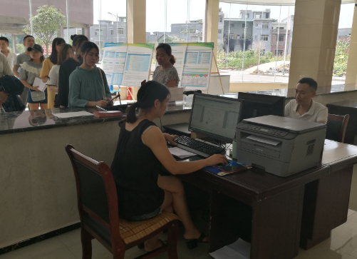 助学贷款毕业就要马上还吗(国家助学贷款毕业了马上就要还完吗)