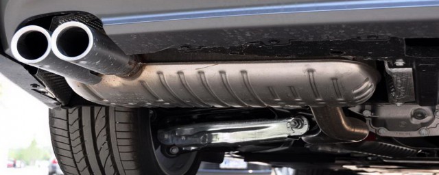 6年的轮胎是否能用取决于老化程度(轿车轮胎老化年限)