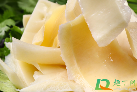 黄喉没熟吃了会中毒吗(黄喉生吃会怎么样)