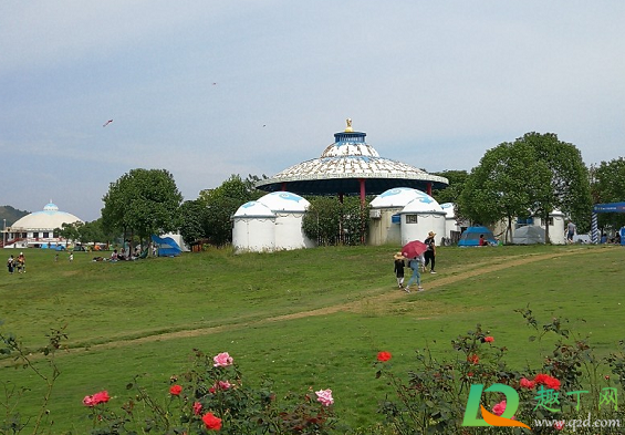 木兰草原蒙古包住宿多少钱(木兰草原酒店价格)