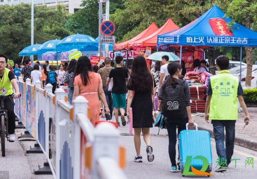 大专新生可以换专业吗(大专新生怎么换专业)