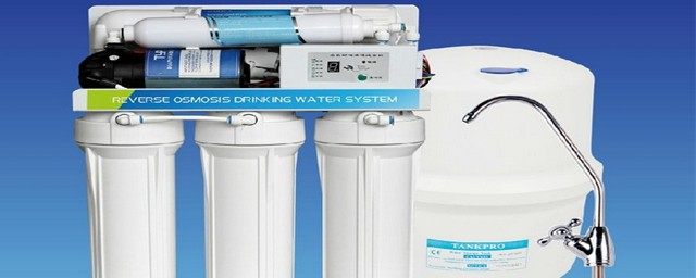 怎么检查饮用水是否合格(如何检测饮用水质是否达标)