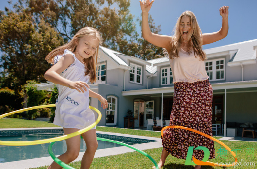 呼啦圈坏了还能玩不(新版呼啦圈伤身体吗)