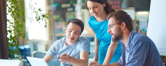 看了下面的分析就知道起什么名字了(你知道啥名字吗)