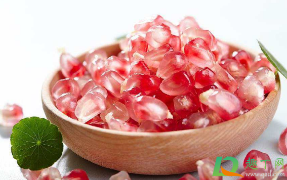 石榴是圆的好还是方的好(石榴小的好还是大的好)