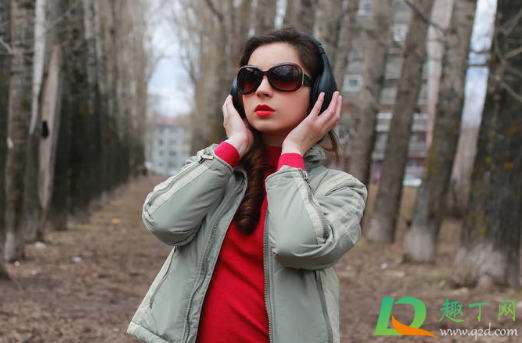 头戴式耳机健身方便吗(头戴式耳机方便运动吗) 头戴式耳机健身方便吗(头戴式耳机方便运动吗)