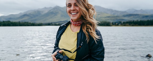 华为m30手机怎么拍照片(华为p20手机怎么连拍照片)