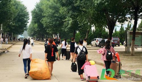大一新生开学要带冬天的衣服吗(大一新生开学棉衣要带吗) 大一新生开学要带冬天的衣服吗(大一新生开学棉衣要带吗)