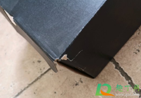 得物鞋盒有褶皱能卖出去吗(得物鞋盒皱了)