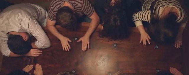 四个人怎么玩狼人杀