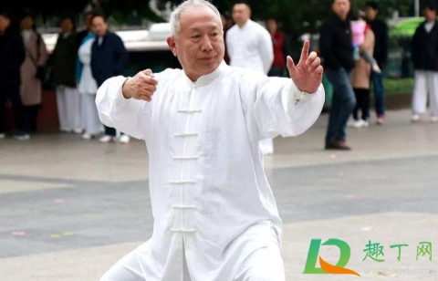 练八段锦后瘦得特别快正常吗(练八段锦后变胖)