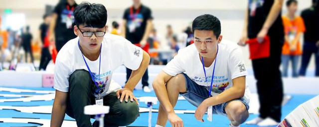 的学生寒暑假都在干什么 名校学生寒暑假做什么