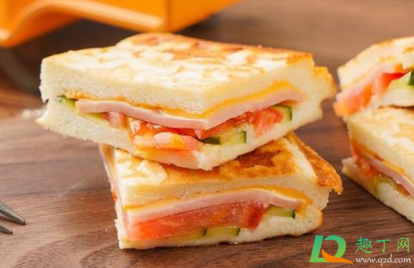 三明治机做三明治要不要去掉吐司边(没有吐司三明治的做法)