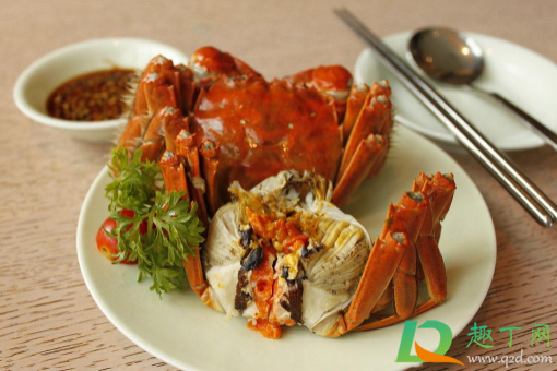 死螃蟹蒸出来有什么不一样的(螃蟹是蒸活的还是死的)