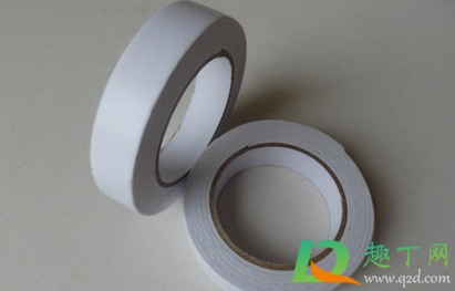 手上有泡沫胶用什么东西能清除(手上泡沫胶用什么可以快速去除)