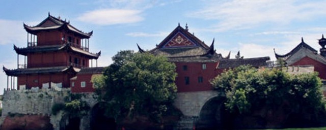 按人口分(农村土地征收按户分还是按人口分)